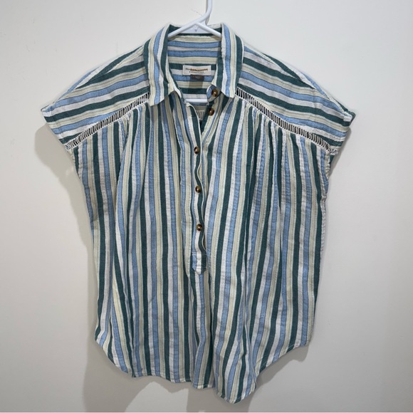 Anthropologie Tops - Anthropologie The Serena Surf Henley Blouse by Pilcro Size XS